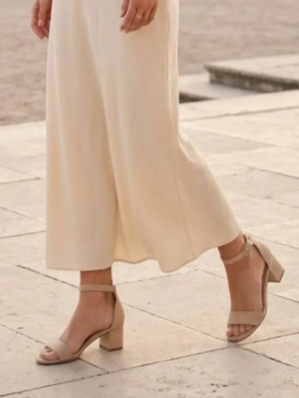 Serra Chunky low  Heel Ankle Strap Sandals in Neutral Beige